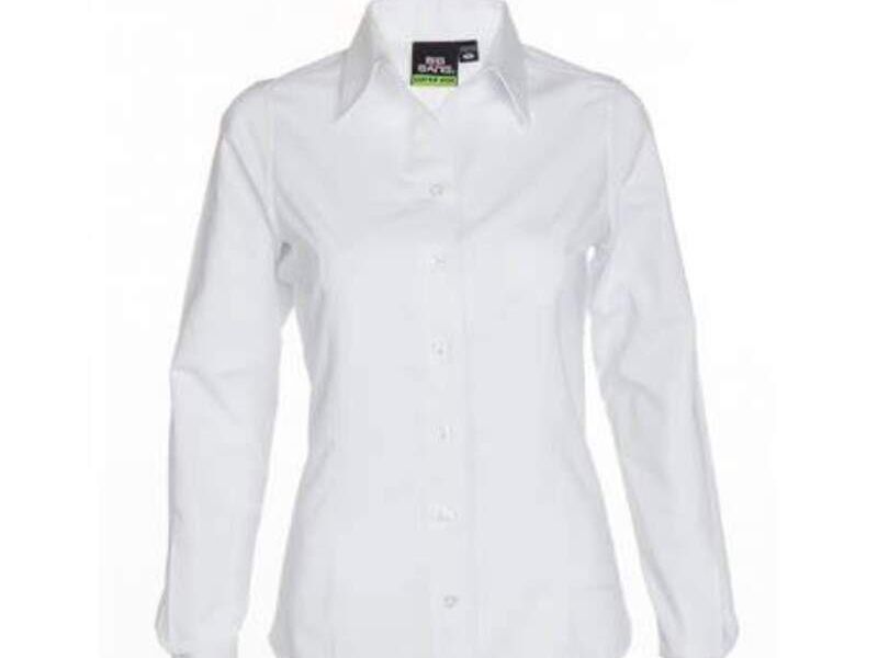 Blusa blanca uniforme en Toluca